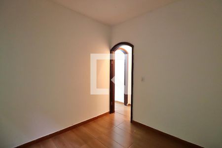 Quarto de casa para alugar com 1 quarto, 60m² em Jardim Alzira Franco, Santo André