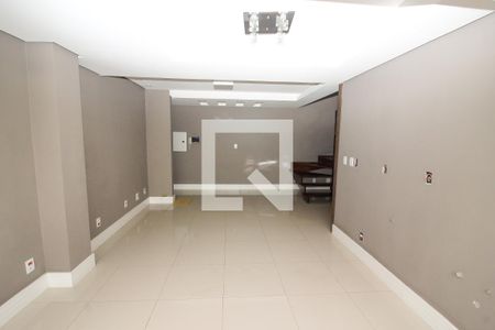 Sala 1 de apartamento à venda com 3 quartos, 298m² em Nonoai, Porto Alegre
