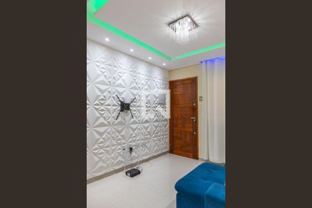 Sala de casa de condomínio para alugar com 2 quartos, 44m² em Vila Mazzei, São Paulo