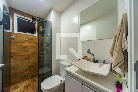 Banheiro de apartamento à venda com 2 quartos, 46m² em Jardim Utinga, Santo André