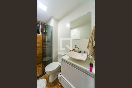 Banheiro de apartamento à venda com 2 quartos, 46m² em Jardim Utinga, Santo André