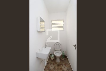 Lavabo de casa para alugar com 3 quartos, 190m² em Vila Campo Grande, São Paulo