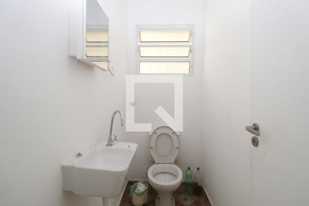 Lavabo de casa para alugar com 3 quartos, 190m² em Vila Campo Grande, São Paulo