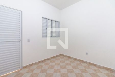 Quarto 2 de casa para alugar com 2 quartos, 55m² em Parque Santa Rita, São Paulo