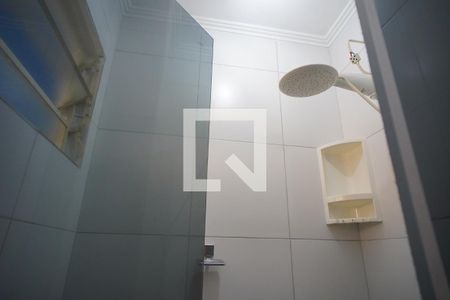 Banheiro de apartamento à venda com 1 quarto, 48m² em Agronomia, Porto Alegre