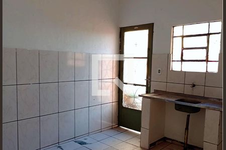 Cozinha de casa para alugar com 1 quarto, 35m² em Jardim Maringá, São Paulo