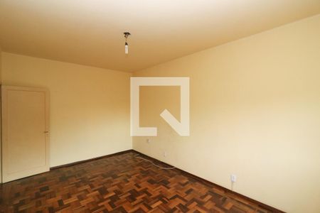 Quarto de apartamento à venda com 1 quarto, 58m² em Camaquã, Porto Alegre