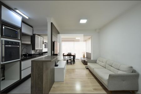 Sala/Cozinha de apartamento à venda com 2 quartos, 61m² em Vila Monte Alegre, São Paulo