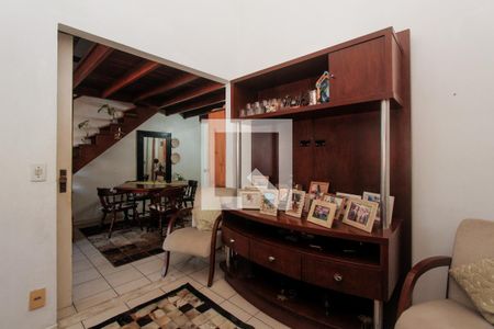 Sala - 1° andar de casa à venda com 2 quartos, 78m² em Jardim Leopoldina, Porto Alegre