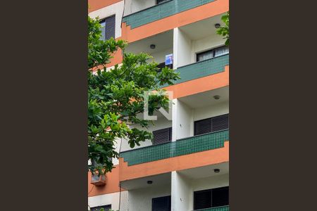 Apartamento para alugar com 65m², 2 quartos e 1 vaga Apartamento para alugar com 65m², 2 quartos e 1 vagaFachada