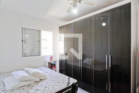 Quarto 2 de apartamento à venda com 2 quartos, 52m² em Vila Iório, São Paulo
