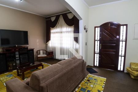 Sala de casa para alugar com 6 quartos, 310m² em Vila Rosália, Guarulhos