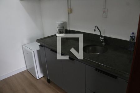 Cozinha de apartamento para alugar com 1 quarto, 35m² em Centro, São Vicente