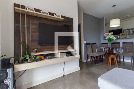 Sala de TV de apartamento para alugar com 3 quartos, 68m² em Jardim Tupanci, Barueri