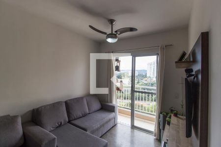 Sala de TV de apartamento para alugar com 3 quartos, 68m² em Jardim Tupanci, Barueri