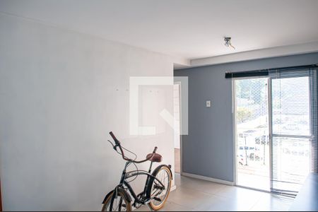 sala de apartamento para alugar com 2 quartos, 51m² em Taquara, Rio de Janeiro