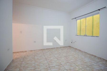 Sala de casa de condomínio para alugar com 2 quartos, 80m² em Parada Xv de Novembro, São Paulo