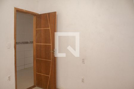 Quarto 1 de casa para alugar com 2 quartos, 50m² em Ouro Verde, Nova Iguaçu