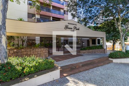 Apartamento para alugar com 170m², 3 quartos e 3 vagas Apartamento para alugar com 170m², 3 quartos e 3 vagasFachada e portaria