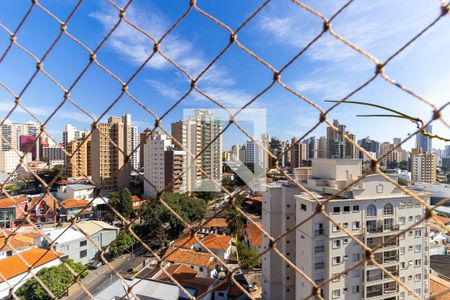 Vista da sacada de apartamento para alugar com 3 quartos, 170m² em Cambuí, Campinas