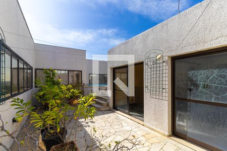 Apartamento para alugar com 170m², 3 quartos e 3 vagas Apartamento para alugar com 170m², 3 quartos e 3 vagasEspaço externo - Cobertura