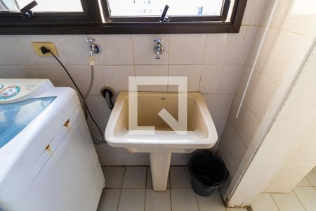Apartamento para alugar com 170m², 3 quartos e 3 vagas Apartamento para alugar com 170m², 3 quartos e 3 vagasÁrea de serviço