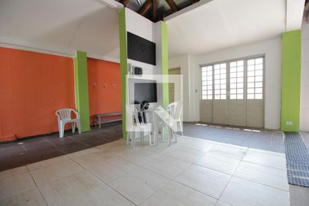Sala/Cozinha de casa à venda com 2 quartos, 250m² em Jardim Monte Kemel, São Paulo