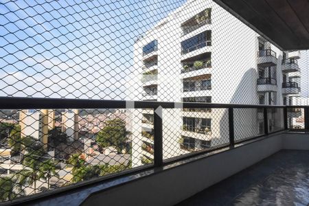 Varanda de apartamento à venda com 4 quartos, 230m² em Vila Suzana, São Paulo