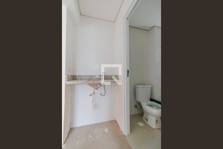 Banheiro de apartamento à venda com 1 quarto, 77m² em Jardim Botânico, Porto Alegre