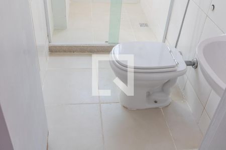 Apartamento à venda com 71m², 2 quartos e 1 vaga Apartamento à venda com 71m², 2 quartos e 1 vagaBanheiro