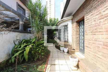 Vista de casa de condomínio para alugar com 3 quartos, 655m² em Santana, São Paulo