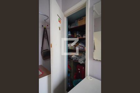 Quarto 1 - armário de apartamento à venda com 4 quartos, 147m² em Floresta, Porto Alegre