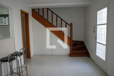 Sala de casa para alugar com 1 quarto, 70m² em Perdizes, São Paulo