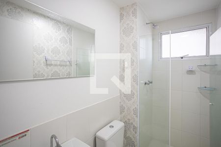 Banheiro de apartamento à venda com 2 quartos, 48m² em Padroeira, Osasco