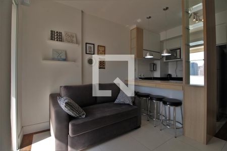 Sala de apartamento para alugar com 1 quarto, 32m² em Santo Amaro, São Paulo