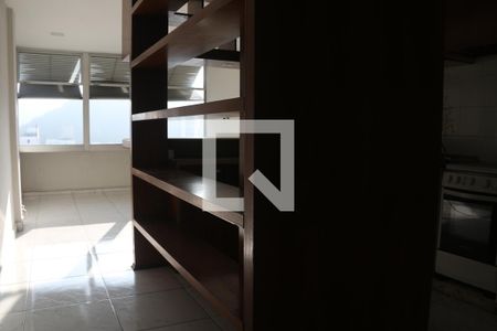 Sala de apartamento para alugar com 2 quartos, 55m² em Itararé, São Vicente
