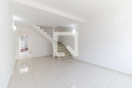 Sala de casa para alugar com 3 quartos, 105m² em Vila Gumercindo, São Paulo