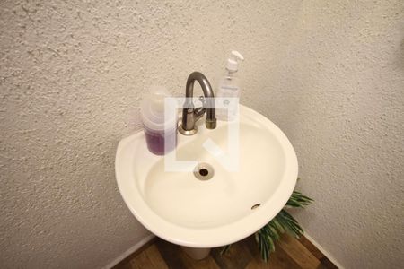 Lavabo de casa à venda com 3 quartos, 110m² em Ipiranga, São Paulo