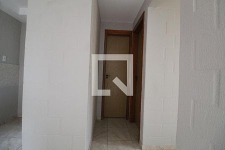 Corredor de apartamento à venda com 2 quartos, 38m² em Olaria, Canoas