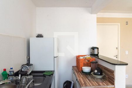 Cozinha de apartamento para alugar com 2 quartos, 47m² em Loteamento Parque São Martinho, Campinas