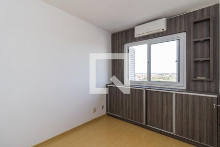 Quarto 1 de apartamento à venda com 2 quartos, 68m² em Sarandi, Porto Alegre