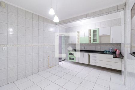 Casa à venda com 125m², 3 quartos e 2 vagas Casa à venda com 125m², 3 quartos e 2 vagasCozinha