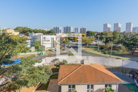 Vista da Varanda de apartamento à venda com 2 quartos, 52m² em Vila Satúrnia, Campinas