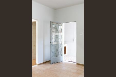 Sala de casa para alugar com 1 quarto, 44m² em Pilares, Rio de Janeiro