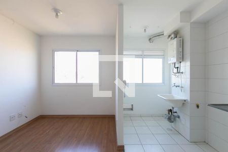 Sala / Cozinha de apartamento à venda com 2 quartos, 46m² em Vila Carmosina, São Paulo