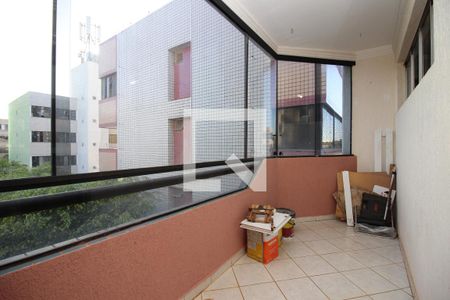 Sacada de apartamento para alugar com 2 quartos, 60m² em Quadras Econômicas Lúcio Costa (guará), Brasília