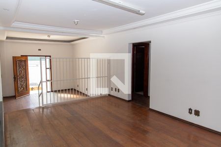 Sala de Estar de casa à venda com 6 quartos, 510m² em Centro, Diadema