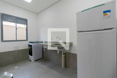 Apartamento para alugar com 32m², 1 quarto e sem vaga Apartamento para alugar com 32m², 1 quarto e sem vagaÁrea comum - Salão de festas