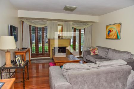 Sala 1 de casa para alugar com 3 quartos, 184m² em Jardim Itu Sabará, Porto Alegre