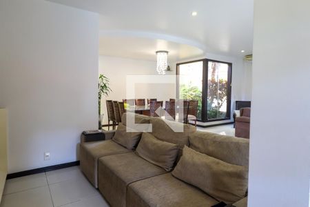 Sala de casa de condomínio à venda com 5 quartos, 450m² em Anil, Rio de Janeiro